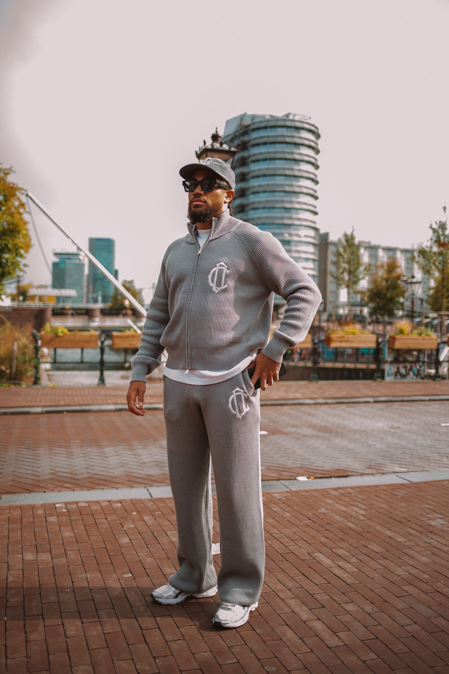 Cardair CD Emblem Knit Joggers - Grey — S — Side View