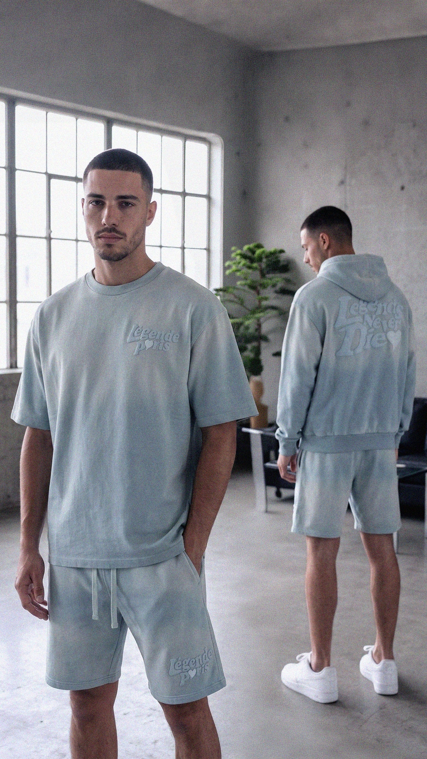Legende Paris LND GRADIENT SHORT - ICY BLUE — XS — Lifestyle View
