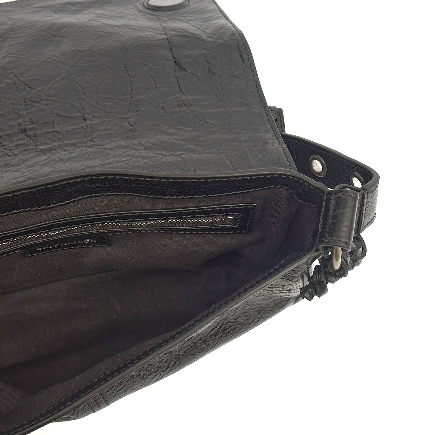 Balenciaga Cross Body Le Cagole S in Black, Veau (Calfskin) — Alternate View 21