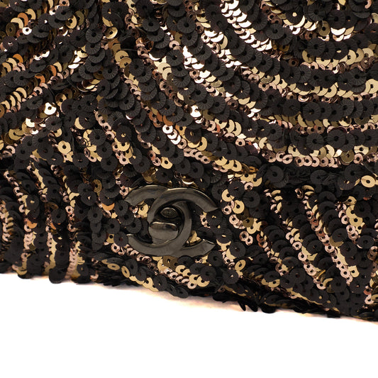 Chanel Shoulder Bag Flap Bag in Black, Sequin — Side View