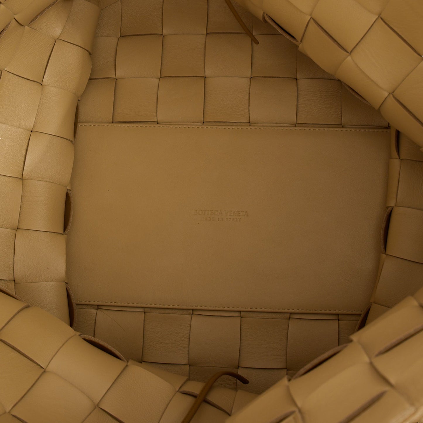 Bottega Veneta Tote Tote in Neutral, Intrecciato Nappa — Lifestyle View