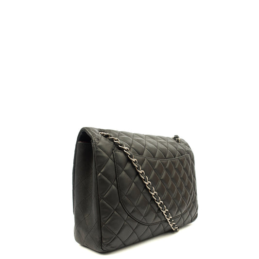 Chanel Shoulder Bag Classic Single Flap - Maxi in Black, Lambskin Leather — Side View