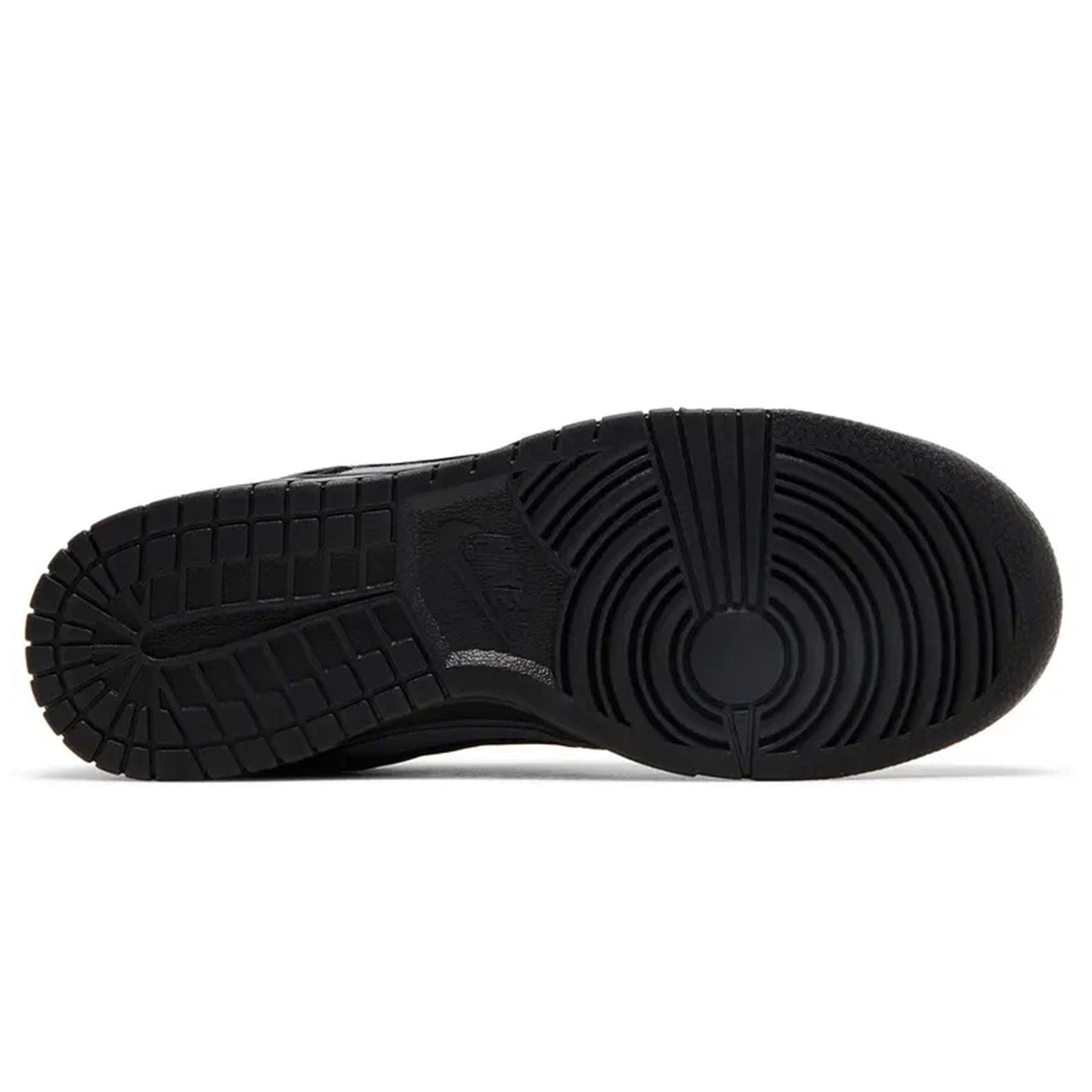 Nike Dunk Low SE 'Off Noir Smoke Grey' — UK 3 | EU 35.5 | US 3.5 — Detail View