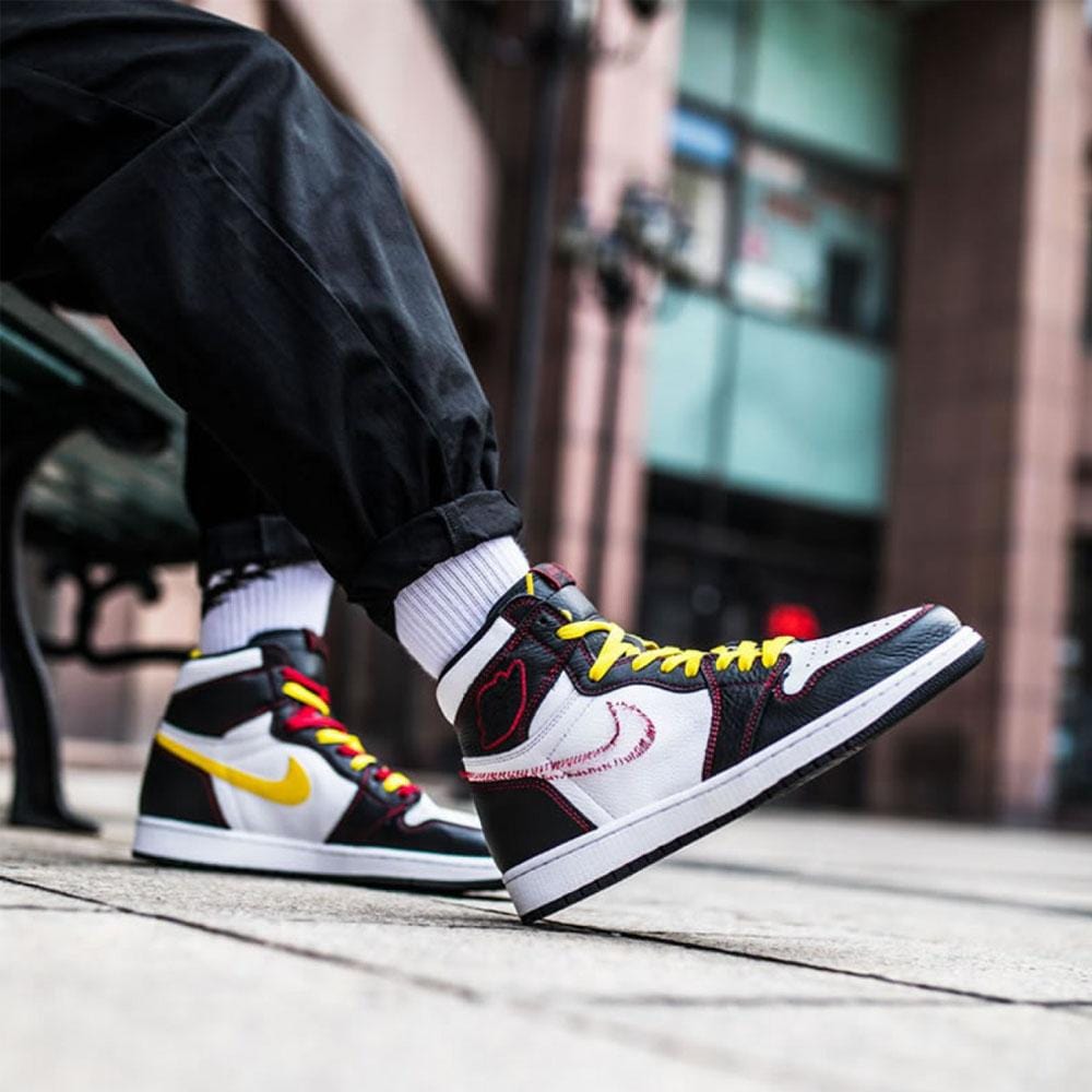 Air Jordan 1 Retro High OG 'Defiant' — UK 3 | EU 35.5 | US 3.5 — Alternate View 8