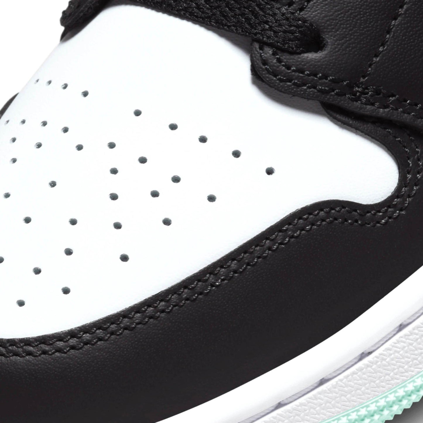 Air Jordan 1 Low SE 'Tie Dye' — UK 3 | EU 35.5 | US 3.5 — Lifestyle View