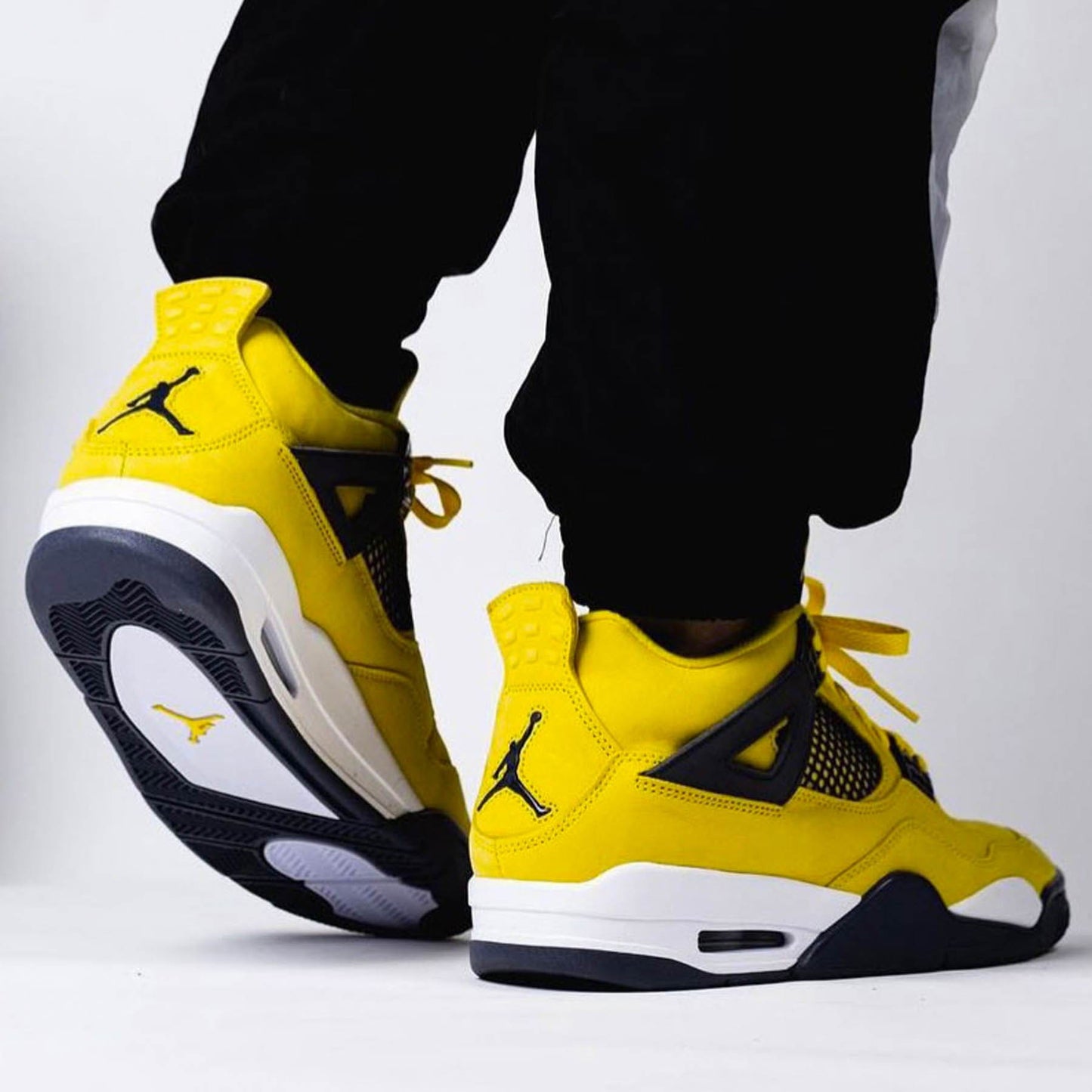 Air Jordan 4 Retro 'Lightning' 2021 — UK 3 | EU 35.5 | US 3.5 — Alternate View 8