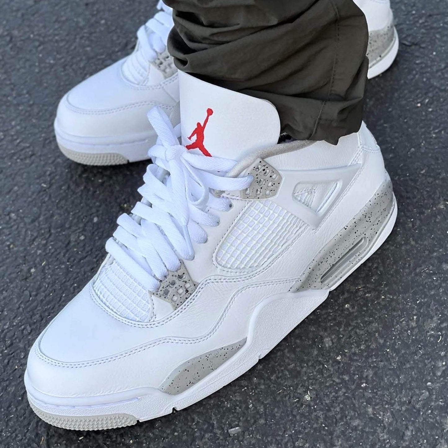 Air Jordan 4 Retro 'White Oreo' — UK 3 | EU 35.5 | US 3.5 — Alternate View 7