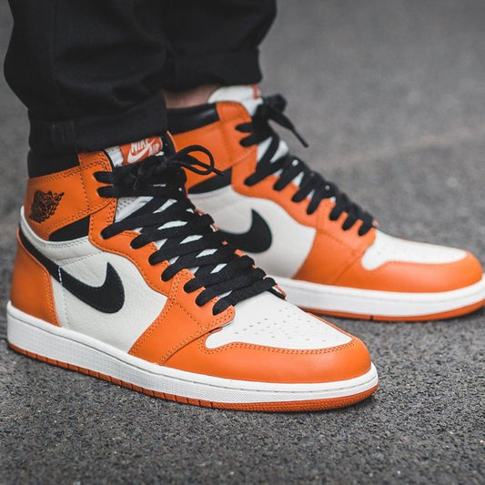 Air Jordan 1 Retro High OG (GS) Reverse Shattered Backboard — UK 13.5 | EU 32 | US 1Y — Side View