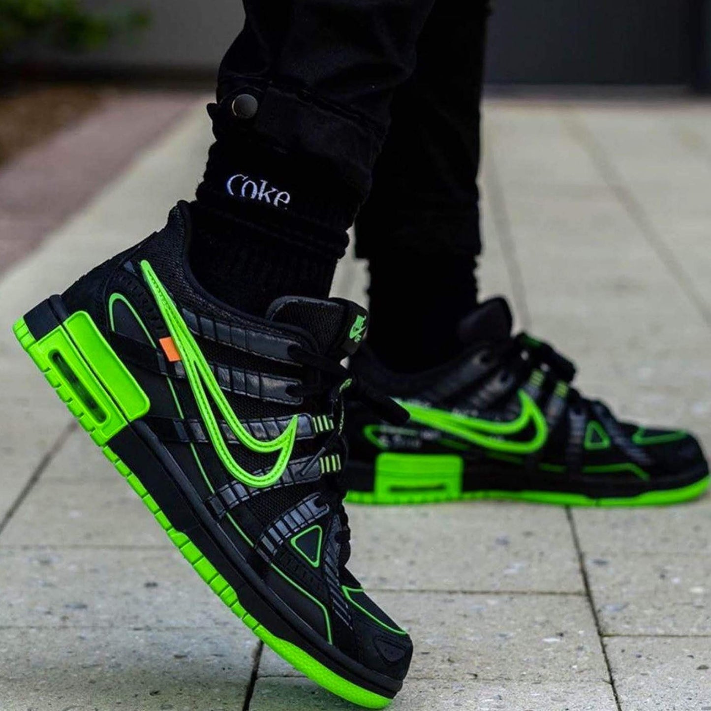 Off-White x Nike Air Rubber Dunk 'Green Strike' — UK 3 | EU 35.5 | US 3.5 — Alternate View 8