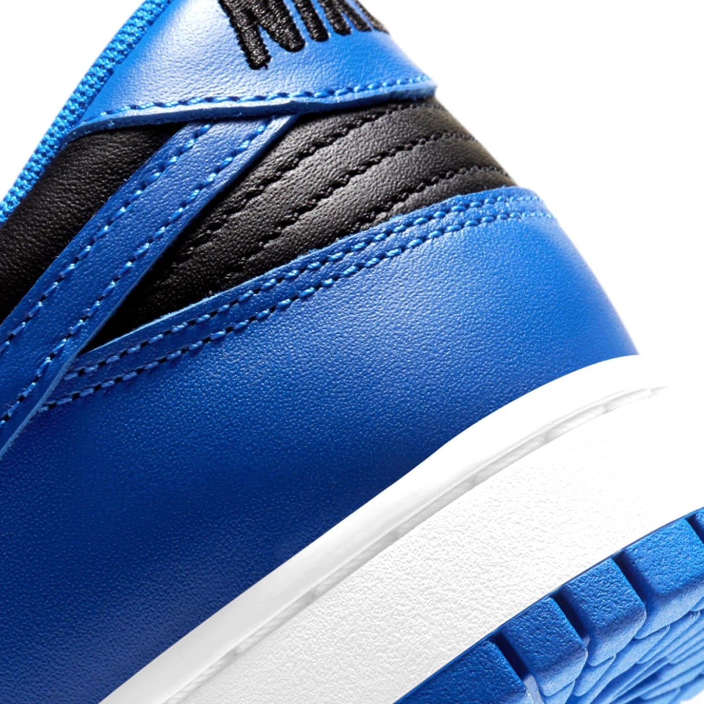 Nike Dunk Low GS 'Hyper Cobalt' — UK 13.5 | EU 32 | US 1Y — Alternate View 7