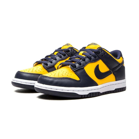 Nike Dunk Low GS 'Michigan' 2021 — UK 13.5 | EU 32 | US 1Y — Side View