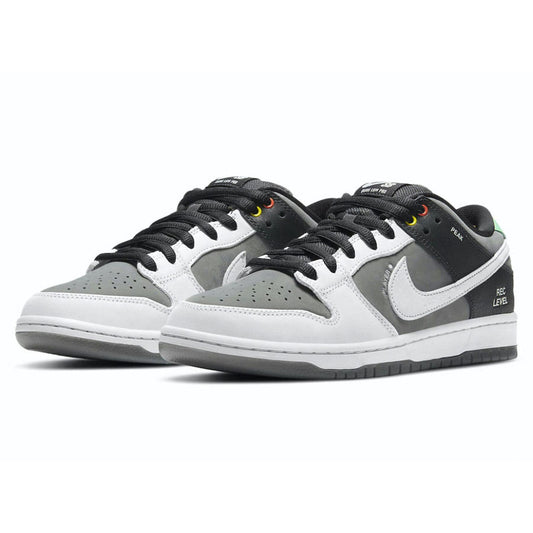 Nike Dunk Low SB 'Camcorder' — UK 3 | EU 35.5 | US 3.5 — Side View