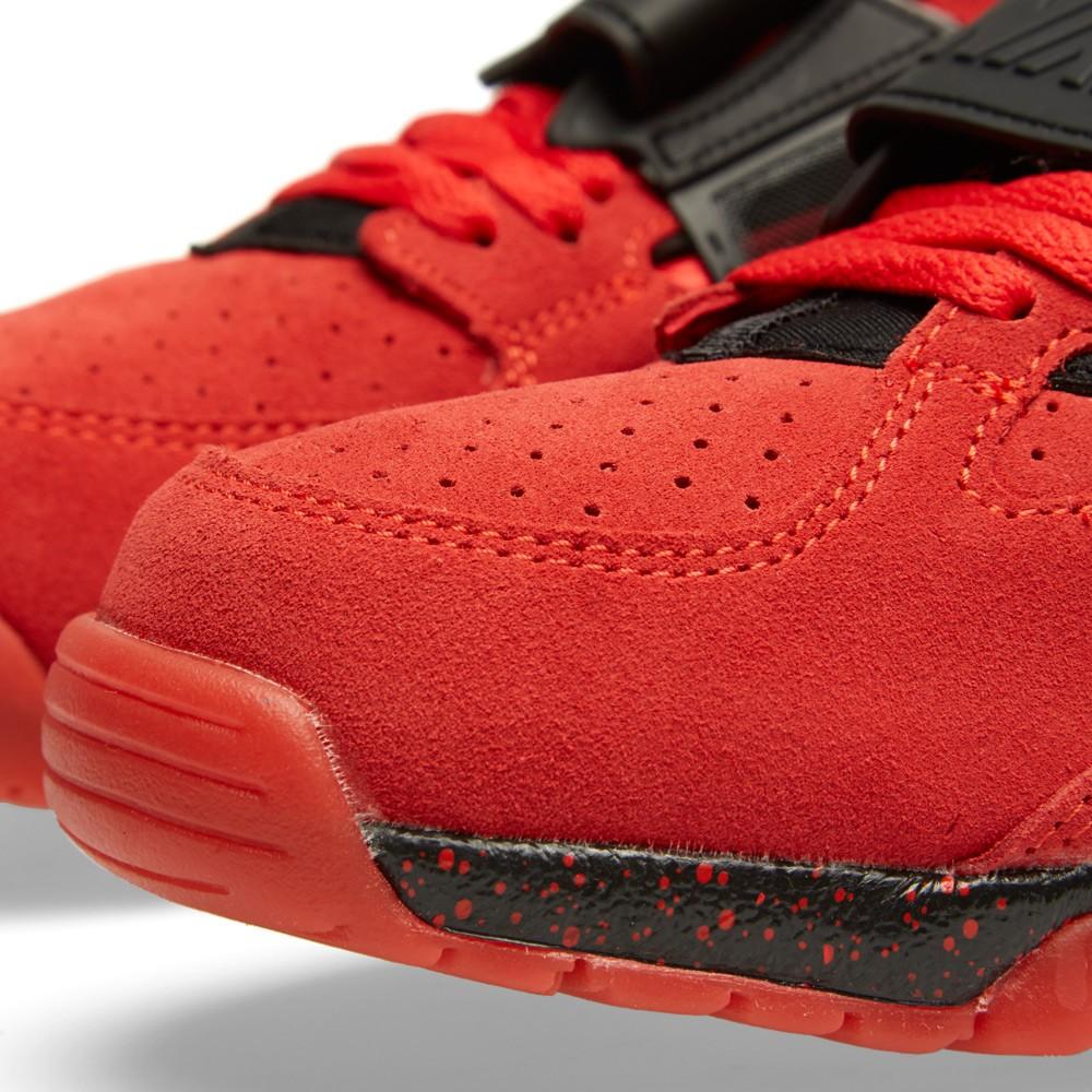 NIKE AIR TRAINER HUARACHE PRM QS 'LOVE-HATE' Challenge Red — UK 3 | EU 35.5 | US 3.5 — Side View