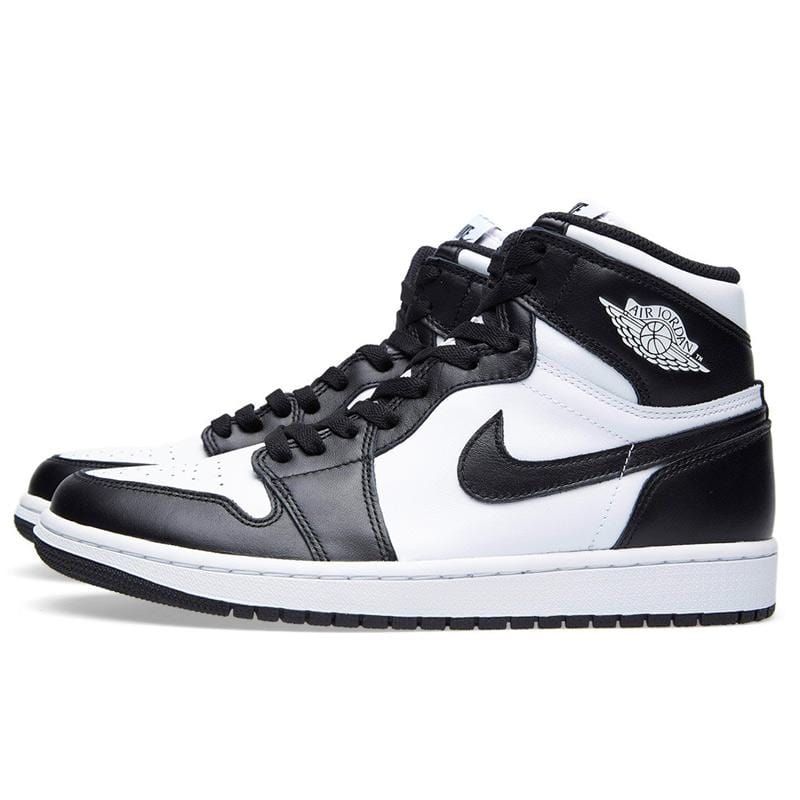 AIR JORDAN 1 RETRO HI OG 'BLACK-WHITE' — UK 3 | EU 35.5 | US 3.5 — Front View