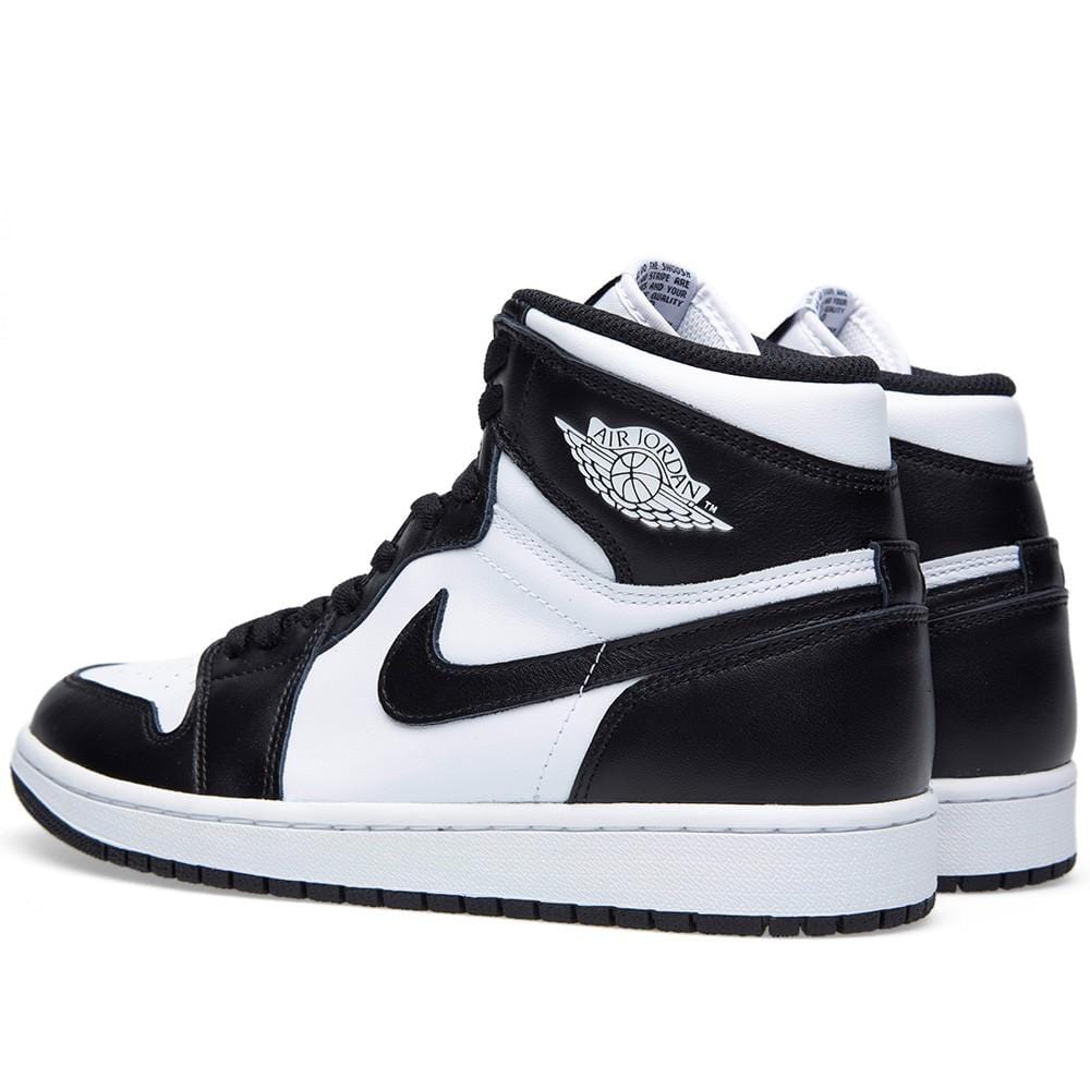 AIR JORDAN 1 RETRO HI OG 'BLACK-WHITE' — UK 3 | EU 35.5 | US 3.5 — Side View