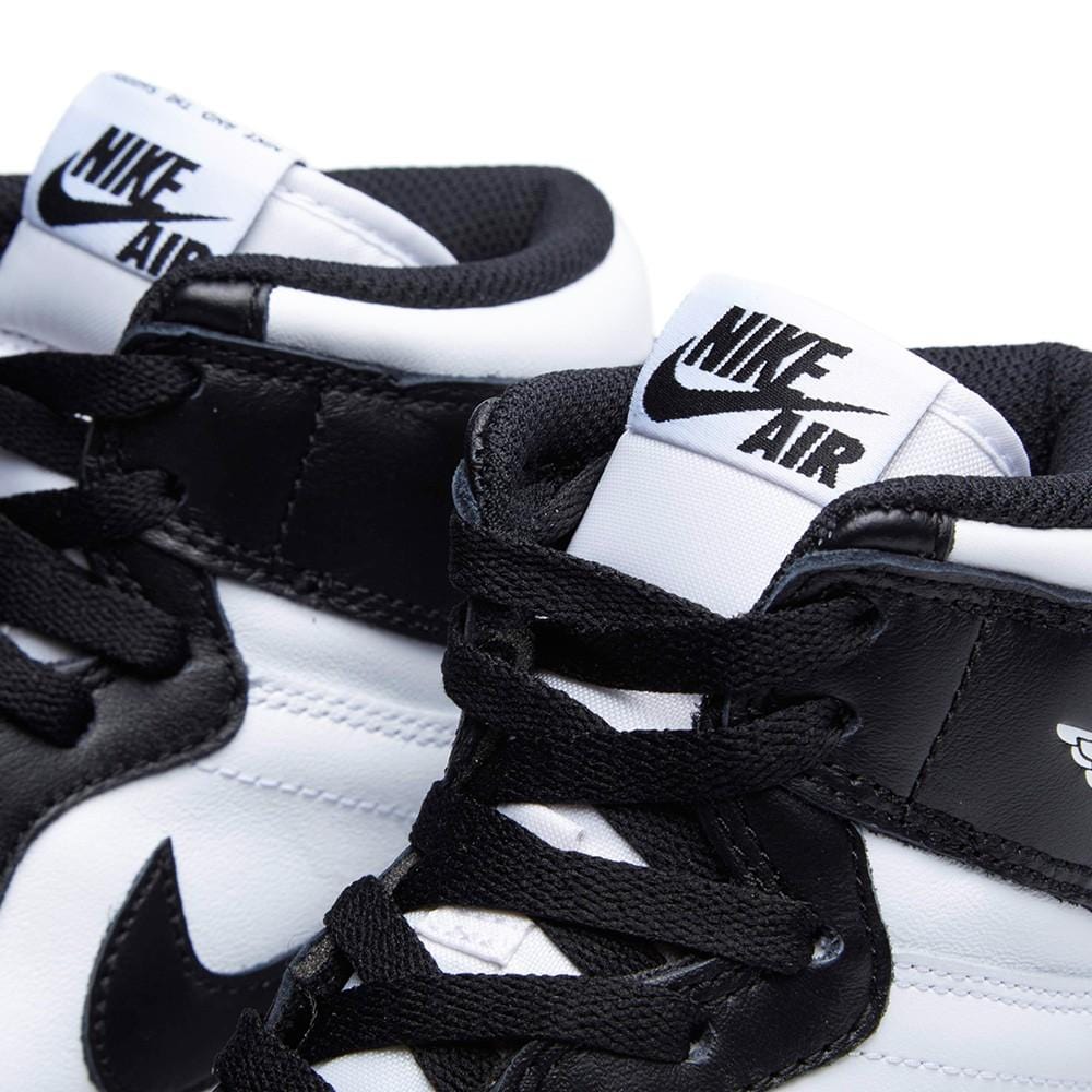 AIR JORDAN 1 RETRO HI OG 'BLACK-WHITE' — UK 3 | EU 35.5 | US 3.5 — Alternate View 7