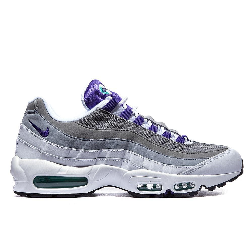 Nike Air Max 95 OG Trainer — UK 3 | EU 35.5 | US 3.5 — Lifestyle View