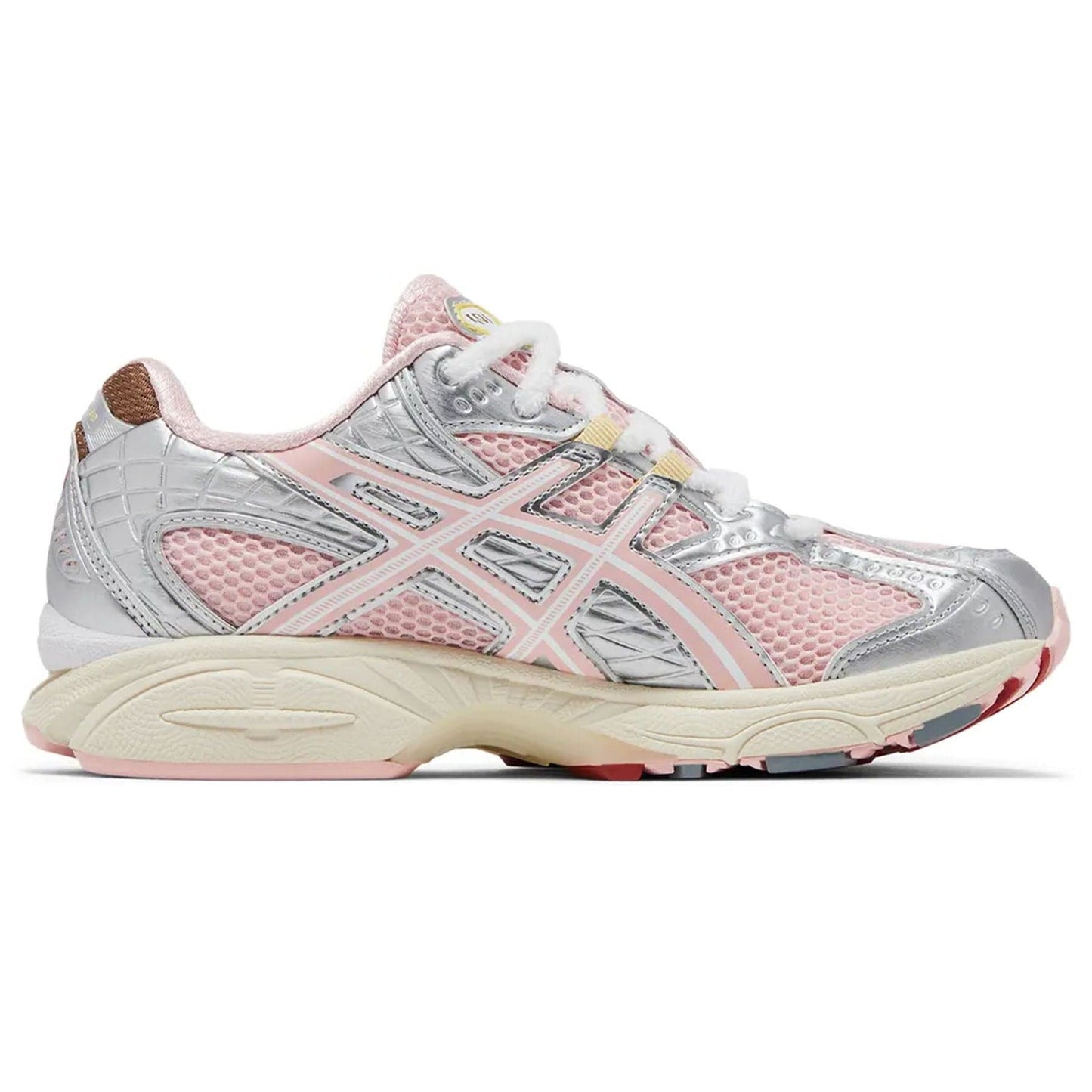 VANDYTHEPINK x atmos x ASICS Gel Nimbus 10.1 'Strawberry' — UK 3 | EU 36 | US 4 — Side View