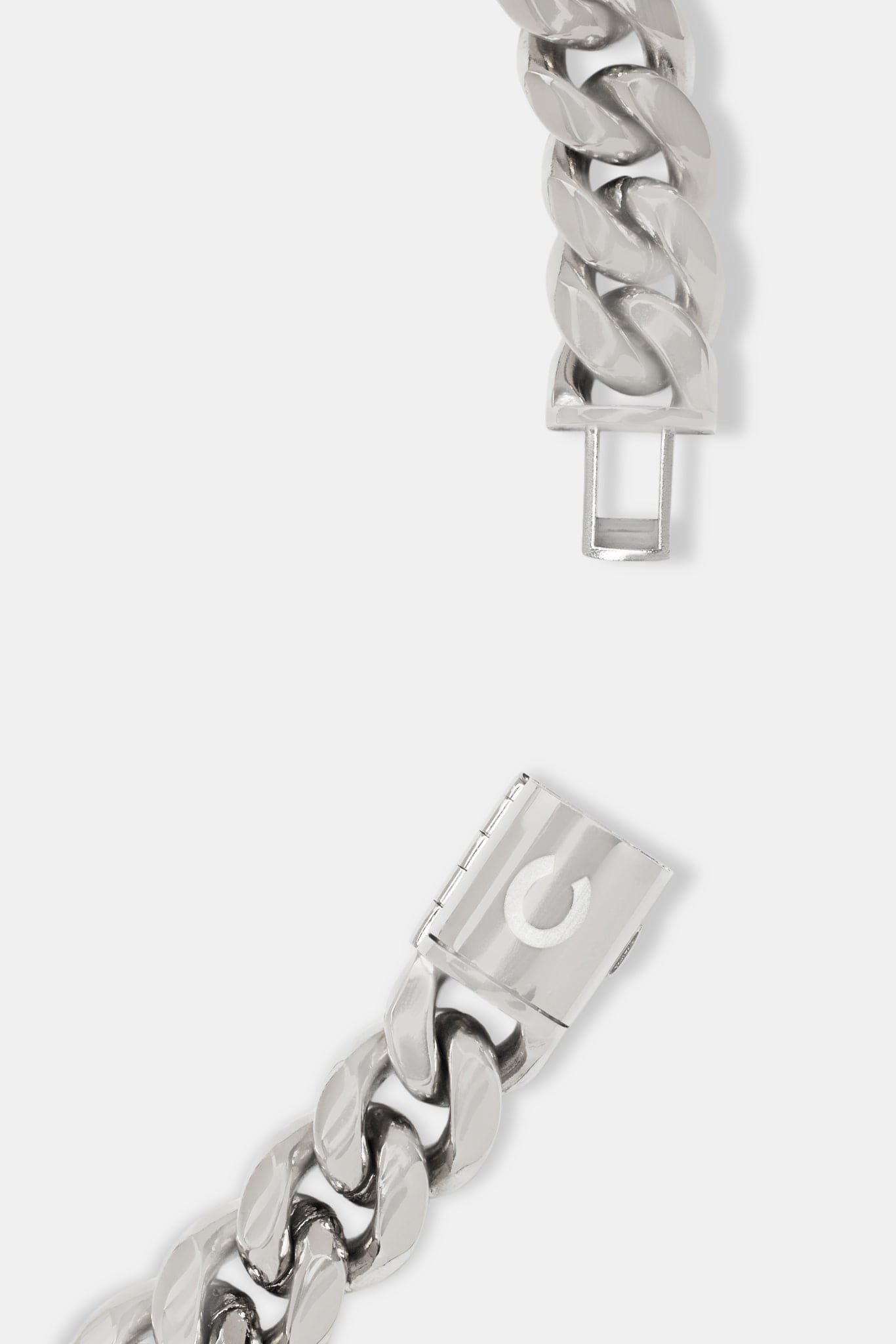 Cernucci Miami Cuban Link Chain - 12mm - White — 18" — Lifestyle View