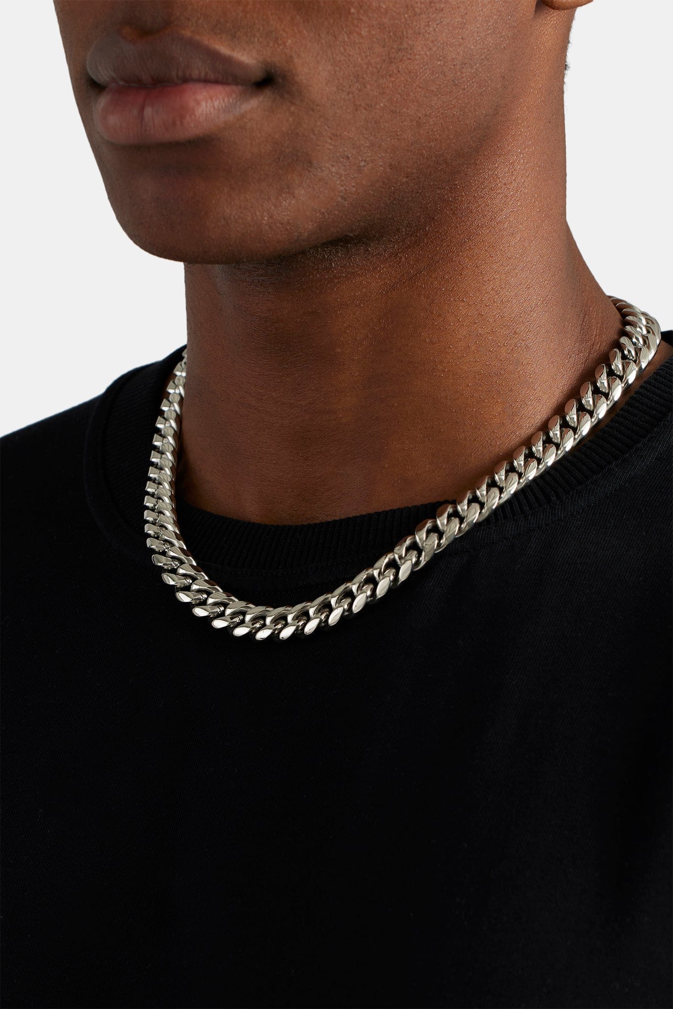 Cernucci Miami Cuban Link Chain - 12mm - White — 18" — Back View
