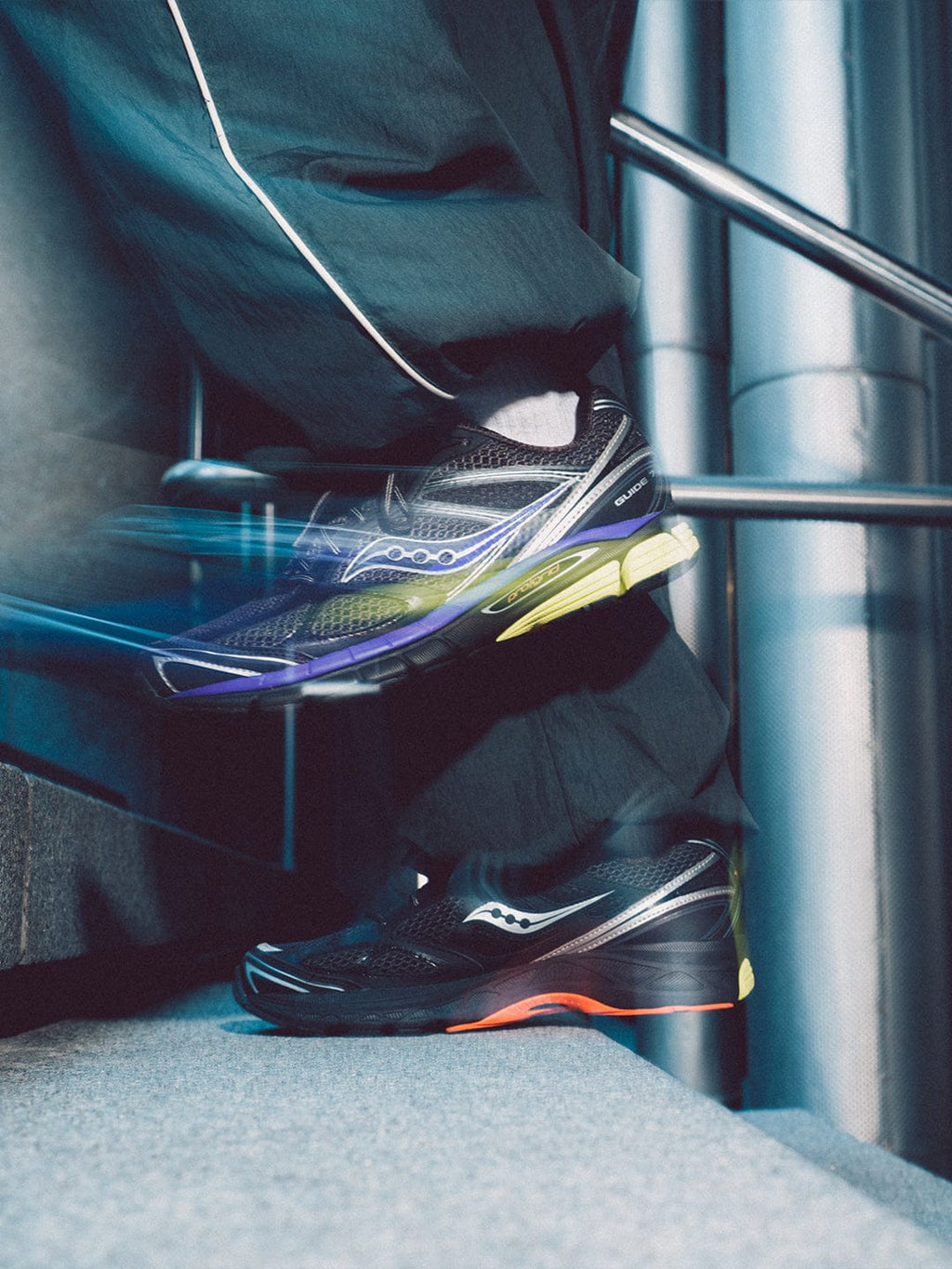 Saucony Progrid Guide 7 'Black Multi' — UK 1 — Alternate View 7