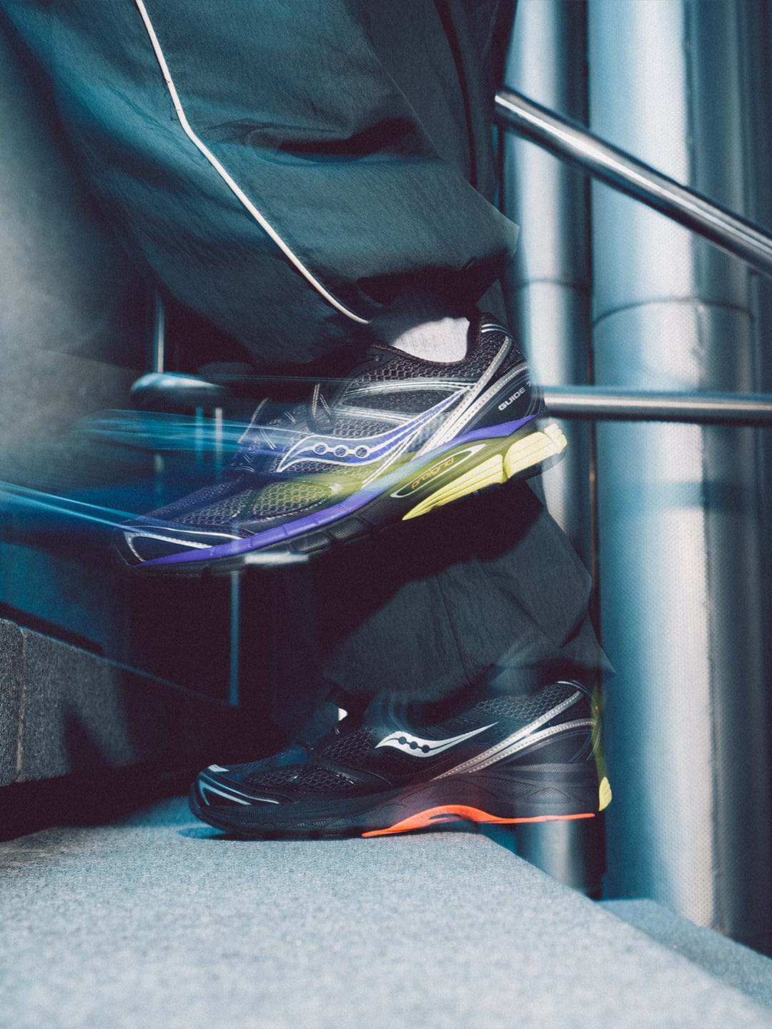 Saucony Progrid Guide 7 'Black Multi' — UK 1 — Alternate View 7