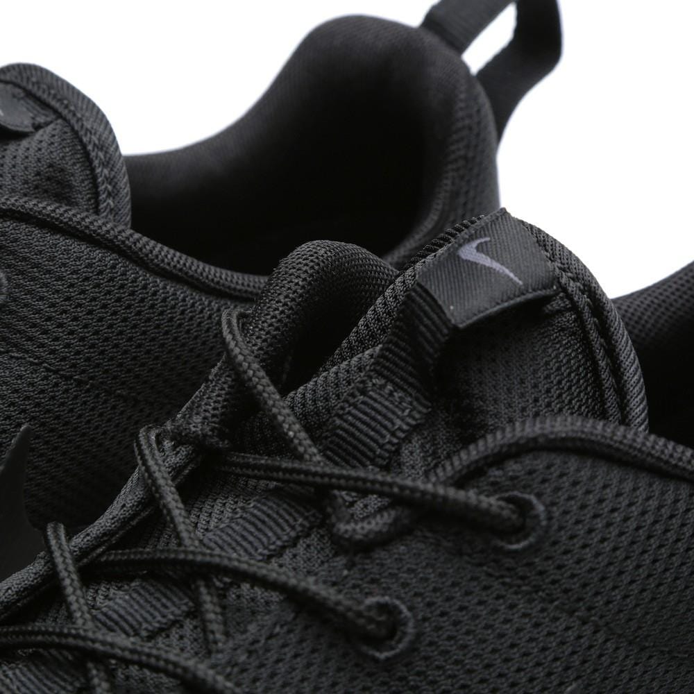 Nike Rosherun 'Triple Black' — UK 3 | EU 35.5 | US 3.5 — Back View