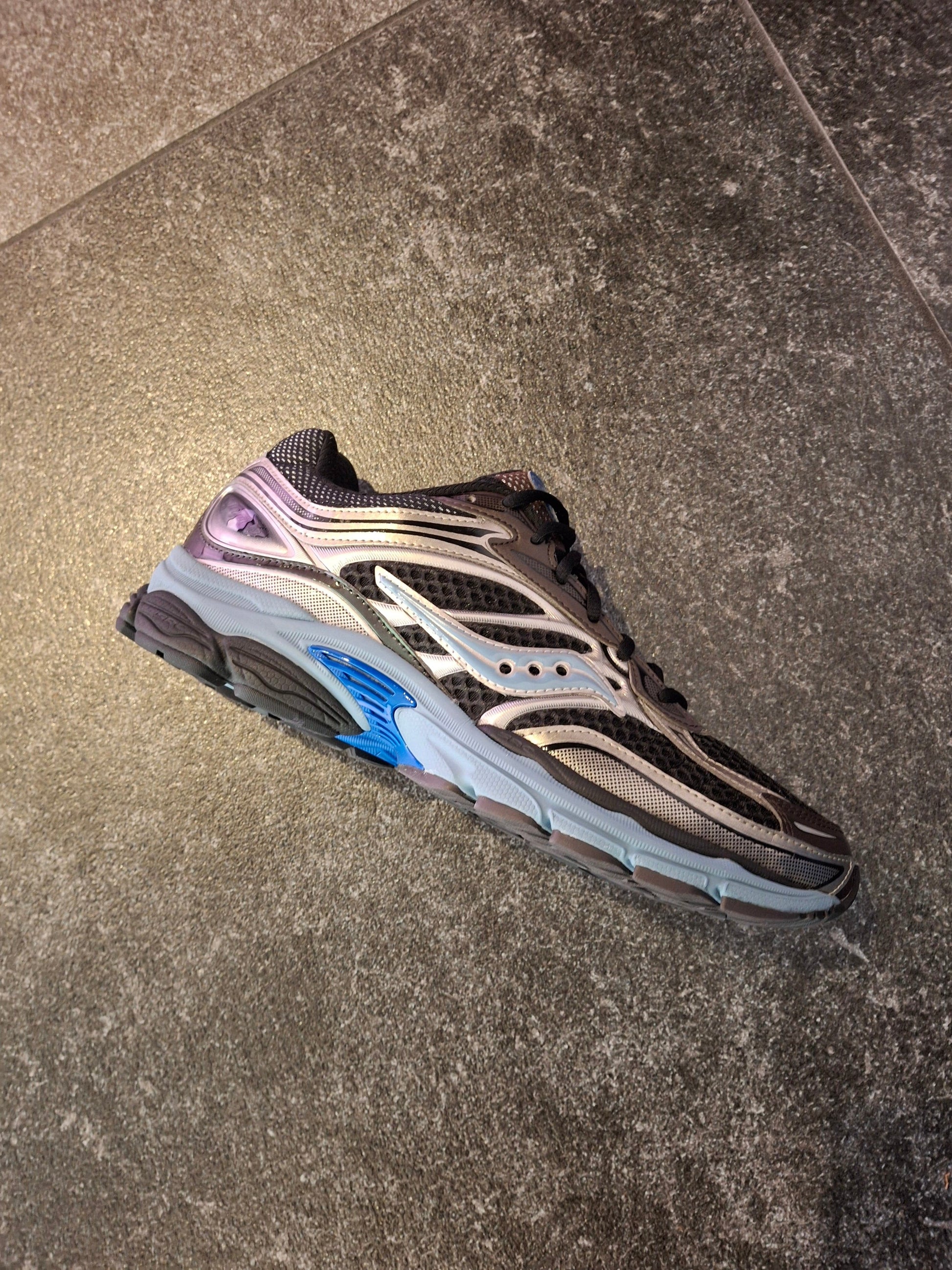 Saucony Progrid Omni 9 Disrupt 'Black Torte' — UK 1 — Alternate View 8