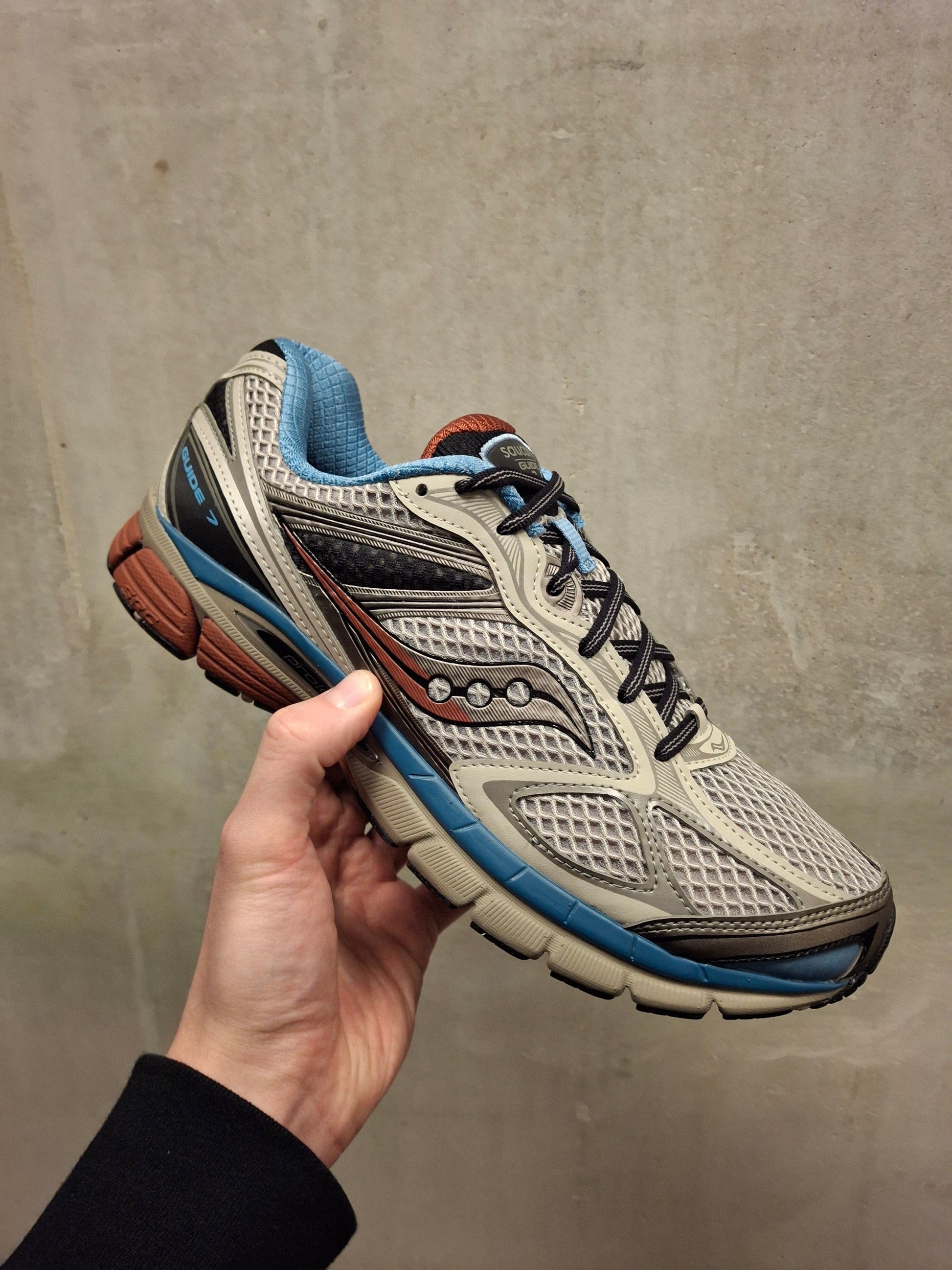 Saucony Progrid Guide 7 'Taupe Black' — UK 1 — Alternate View 7
