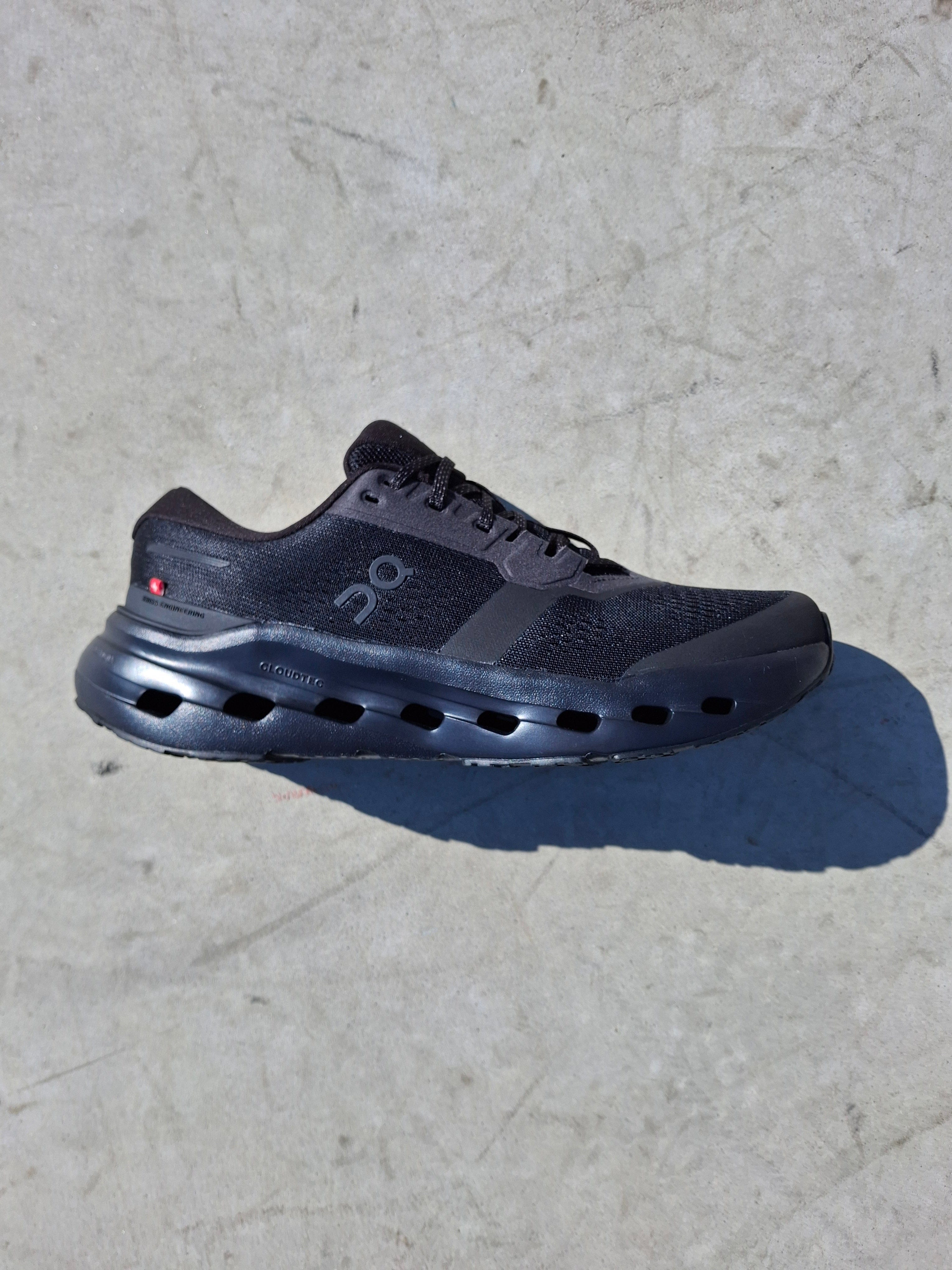 On Cloudrunner 3 'Black Black' — UK 6.5 | EU 40 | US 7 — Alternate View 7