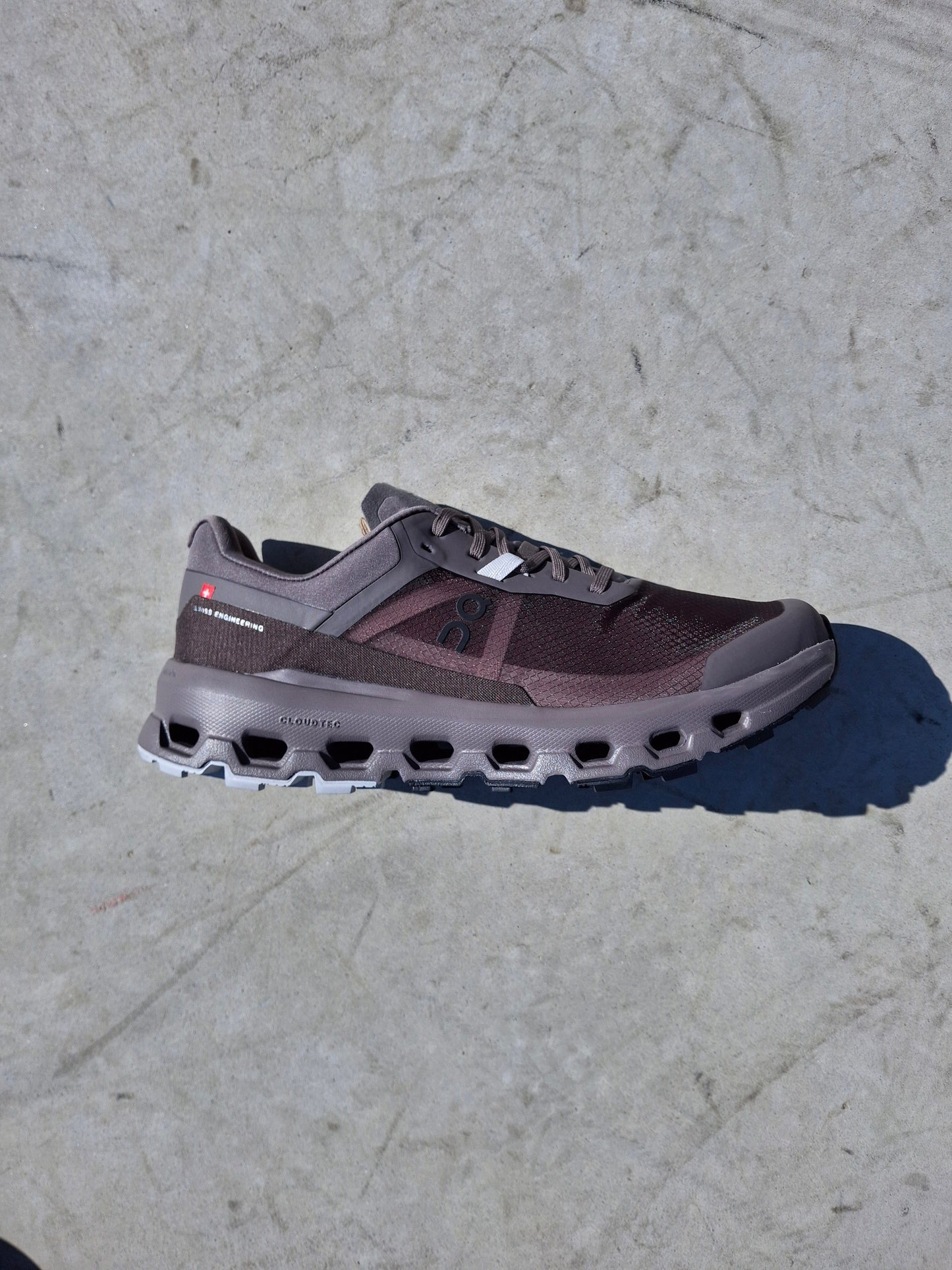 On Cloudvista 2 'Eclipse Pebble' — UK 6.5 | EU 40 | US 7 — Alternate View 8