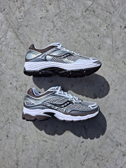 Saucony Progrid Omni 9 'White Brown' — UK 1 — Lifestyle View