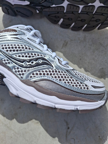 Saucony Progrid Omni 9 'White Brown' — UK 1 — Alternate View 8