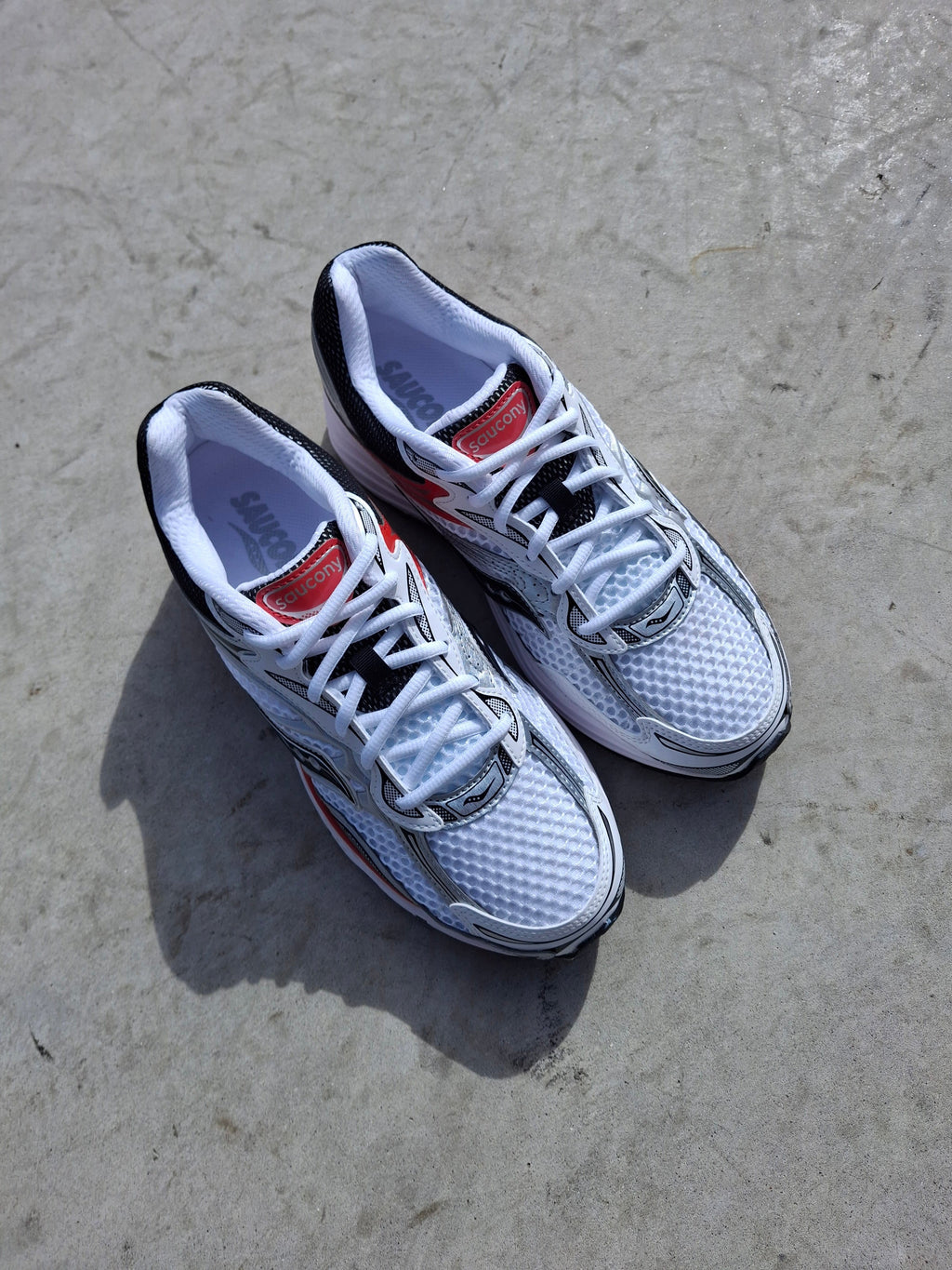Saucony Progrid Omni 9 'White Red' — UK 1 — Alternate View 8