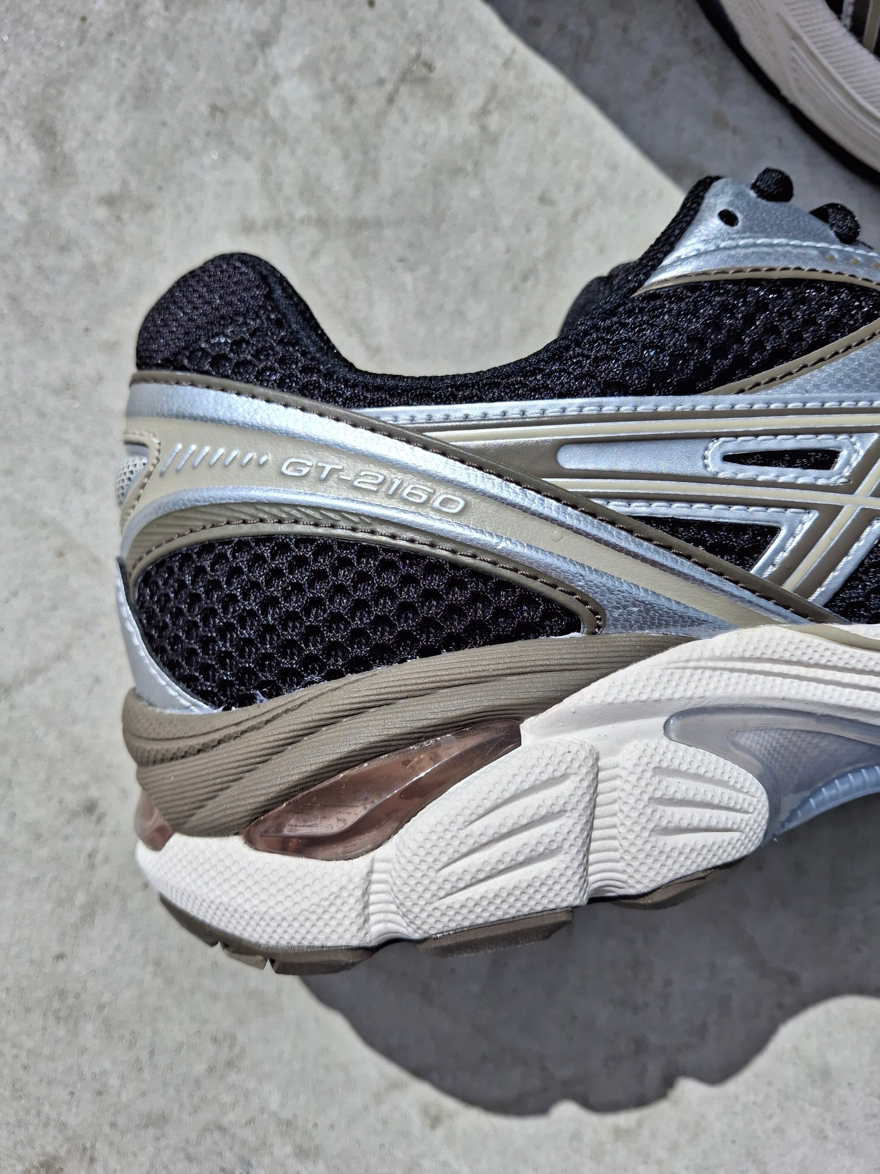 Asics GT 2160 'Black Driftwood' — UK 3 | EU 36 | US 4 — Alternate View 10