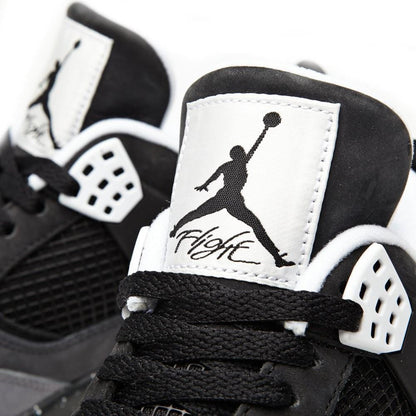 AIR JORDAN 4 RETRO 'FEAR' — UK 3 | EU 35.5 | US 3.5 — Lifestyle View