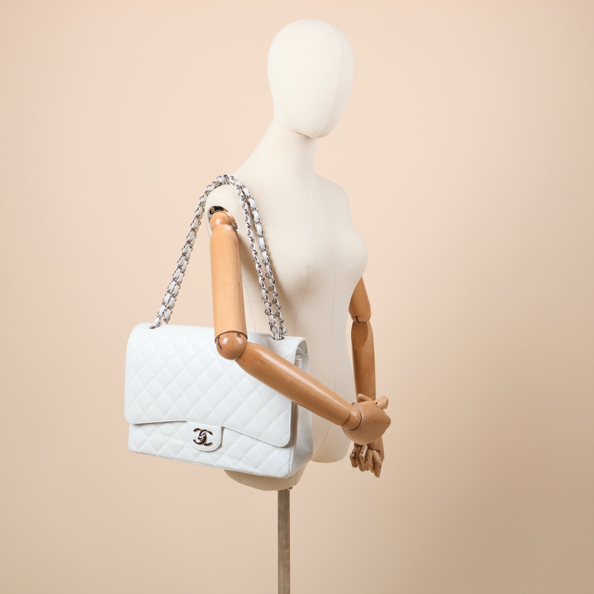 Chanel Shoulder Bag Classic - Maxi in White, Caviar Leather — Side View