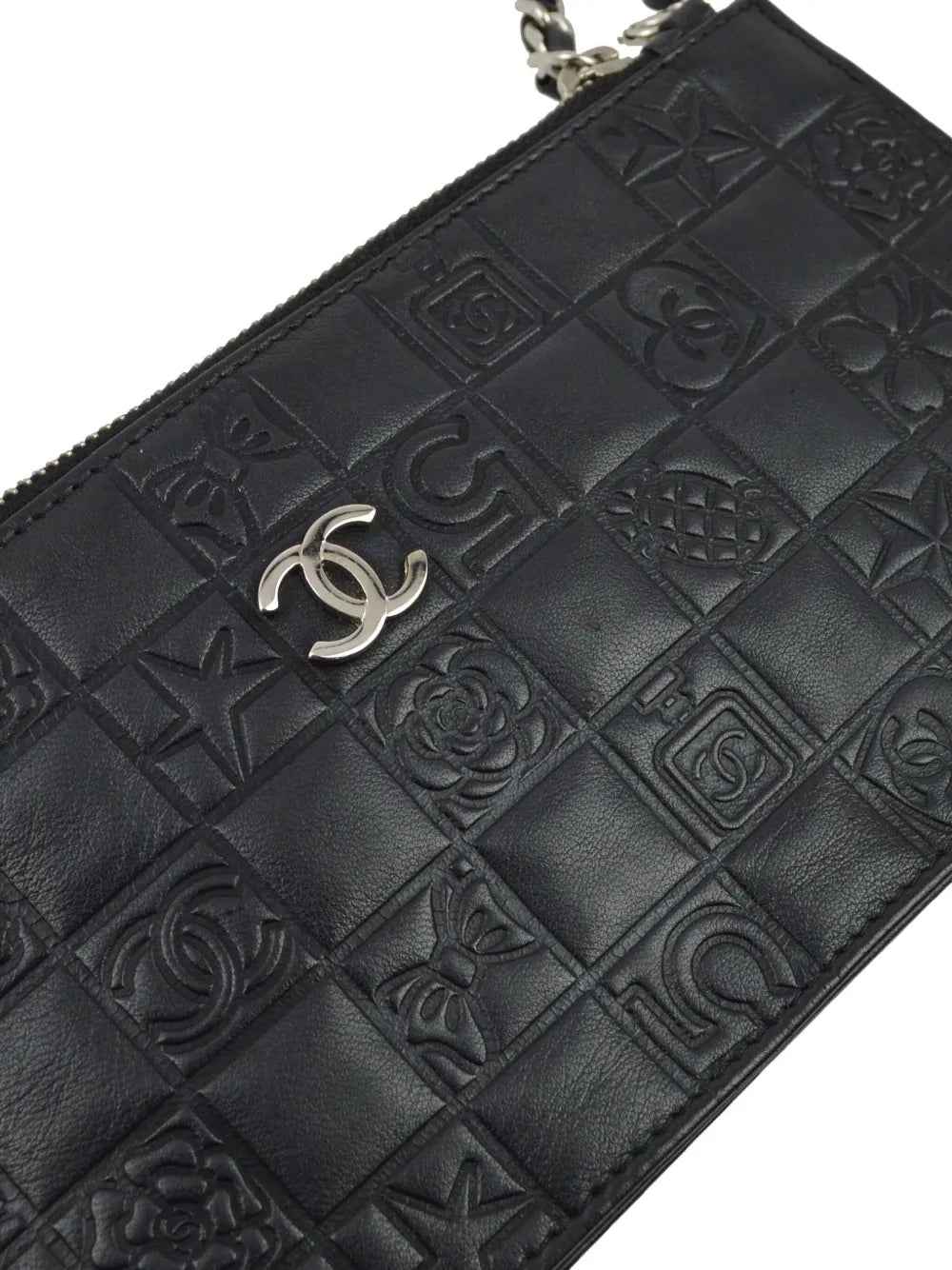 Chanel Pre Owned 2005 Icon Chain Handbag — Same as shown — Size One Size — Detail View