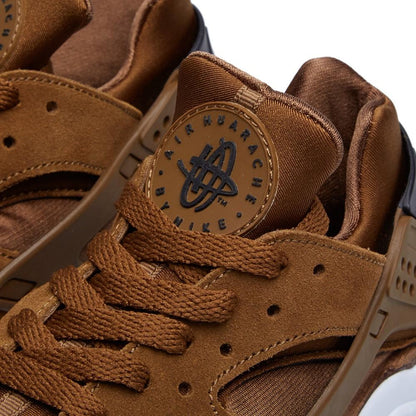 Nike Air Huarache LE Umber Brown — UK 3 | EU 35.5 | US 3.5 — Lifestyle View