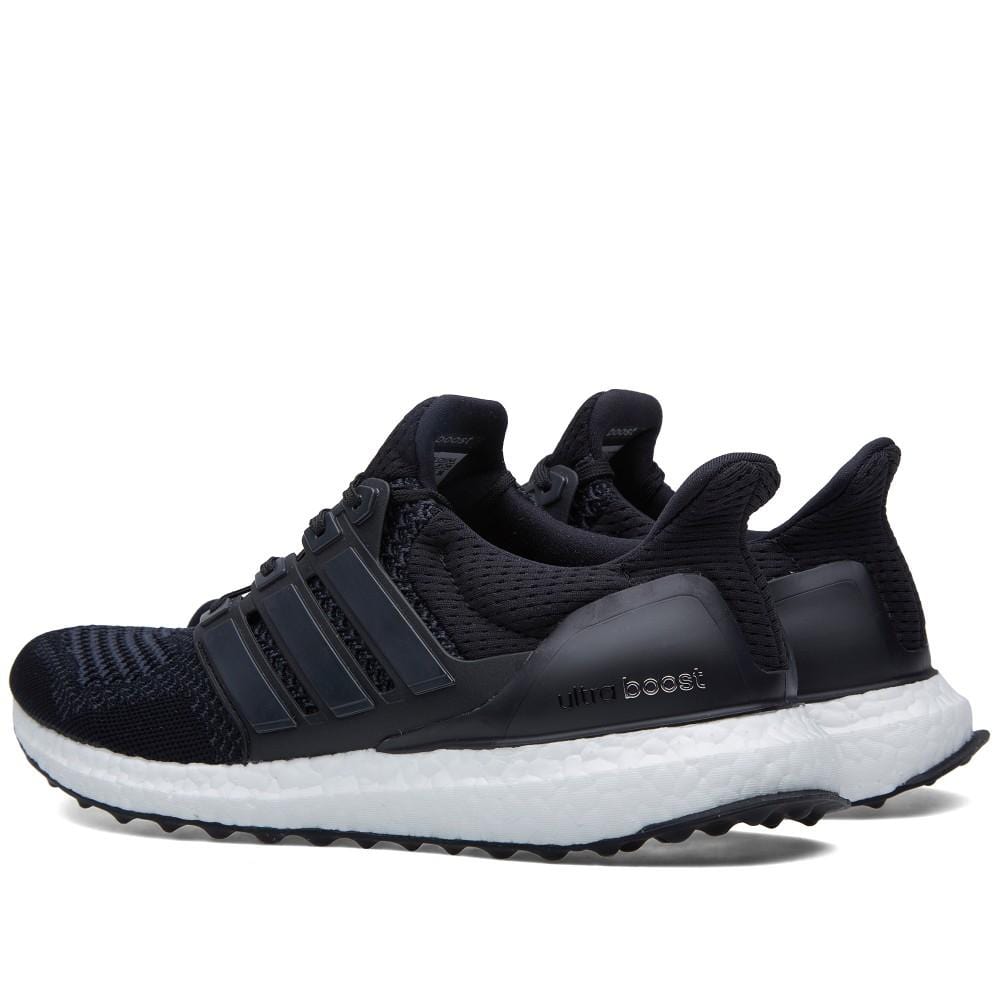 ADIDAS ULTRA BOOST M Core Black & White — UK 3.5 | EU 36 | US 4 — Detail View