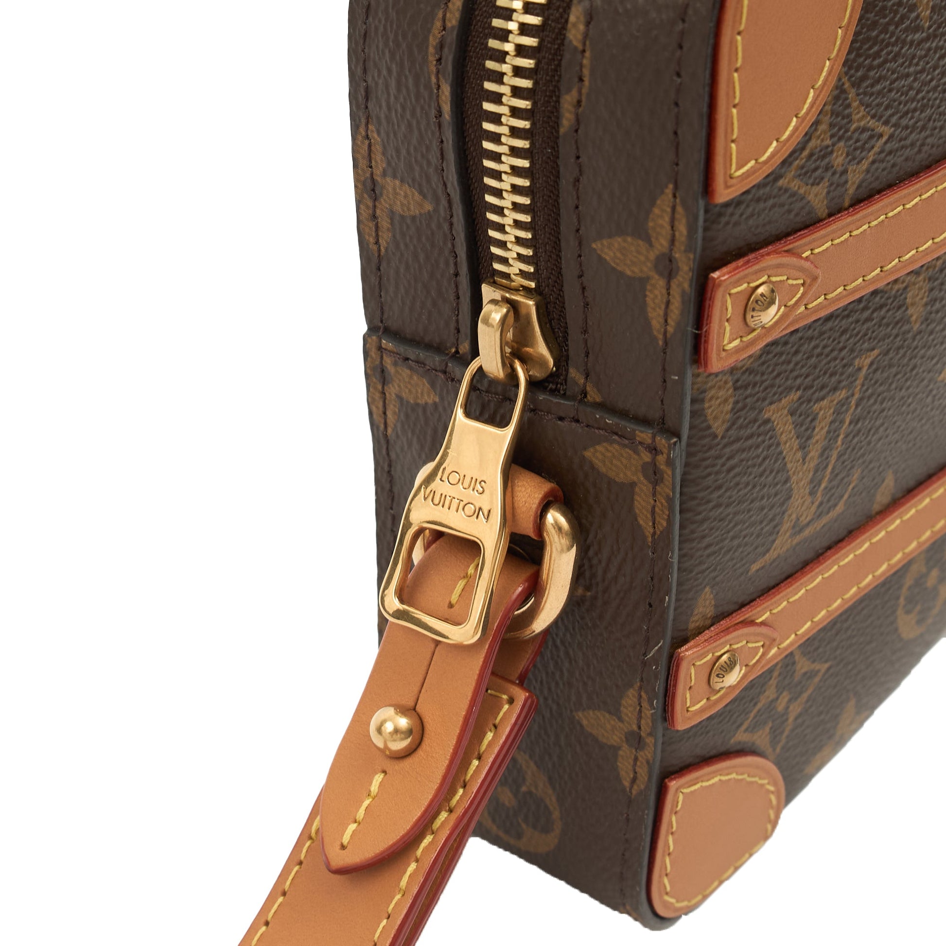 Louis Vuitton Clutch Soft Trunk  in Monogram, Canvas — Alternate View 18
