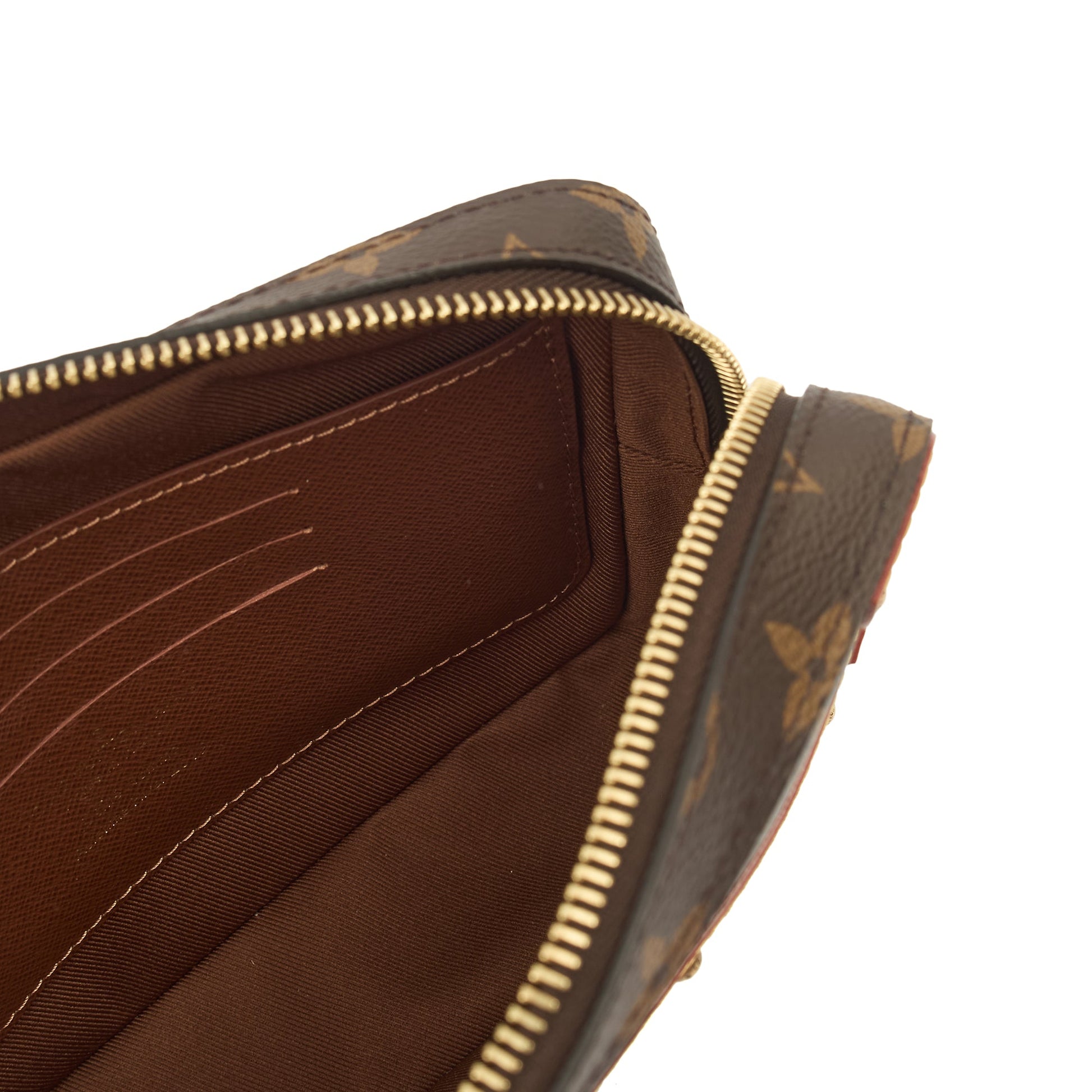 Louis Vuitton Clutch Soft Trunk  in Monogram, Canvas — Alternate View 11