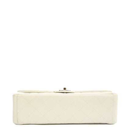 Chanel Shoulder Bag Classic - Maxi in White, Caviar Leather — Detail View