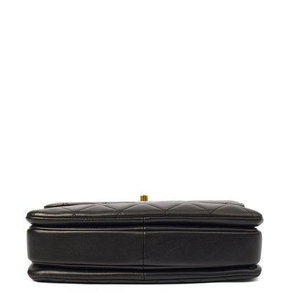 Chanel Tote Trendy CC in Black, Lambskin Leather — Detail View