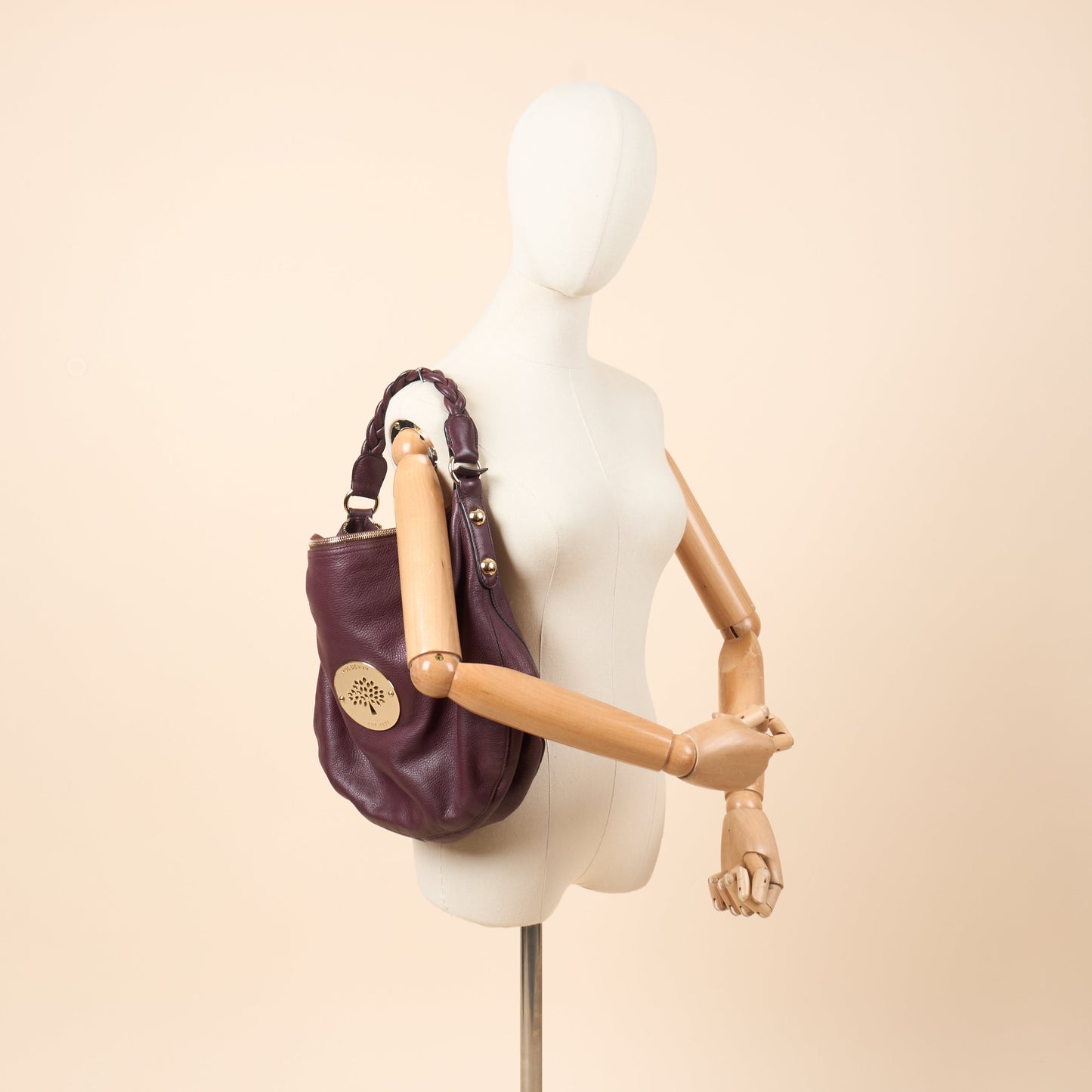 Mulberry Tote Daria Hobo in Purple, Calfskin Leather — Side View