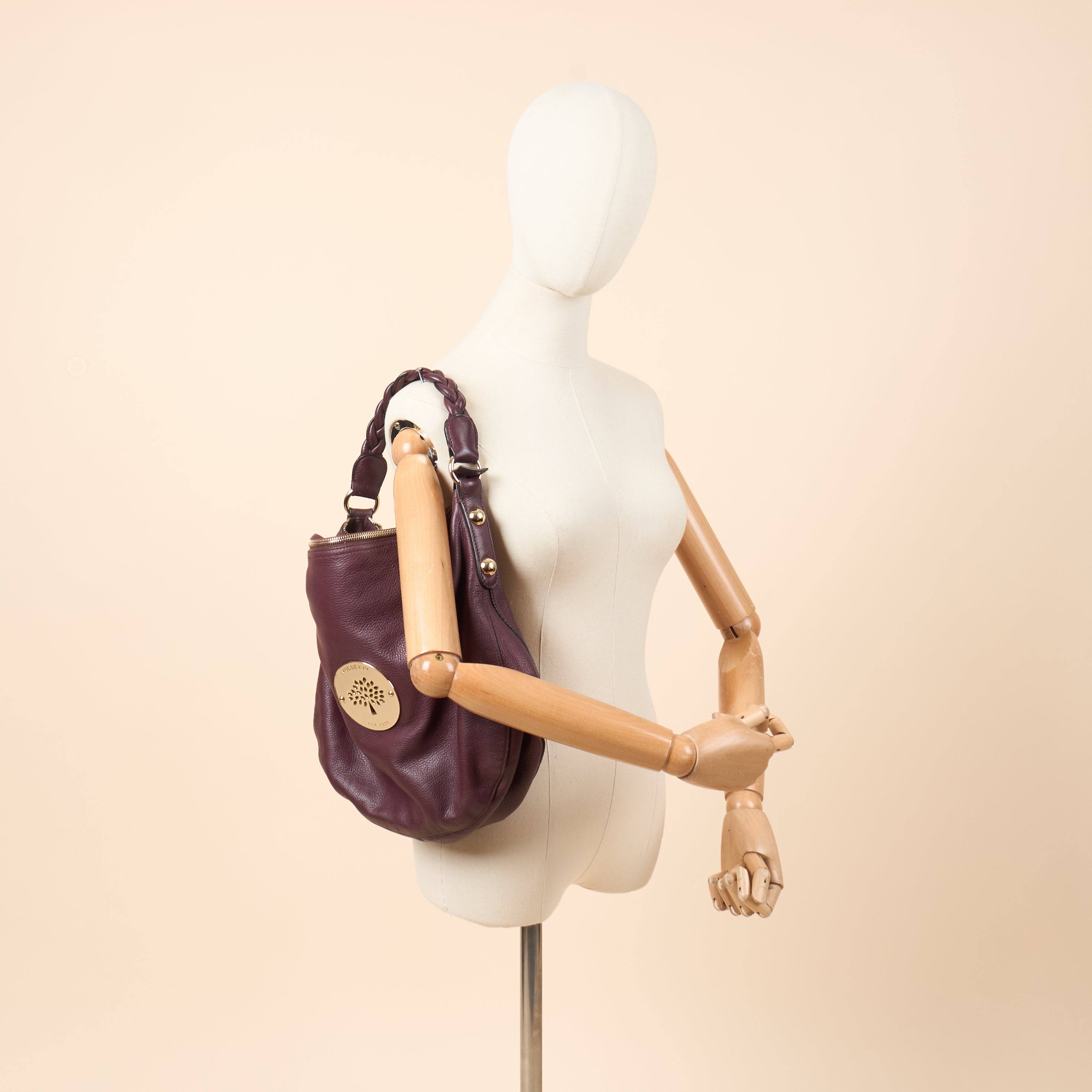 Mulberry Tote Daria Hobo in Purple, Calfskin Leather — Side View