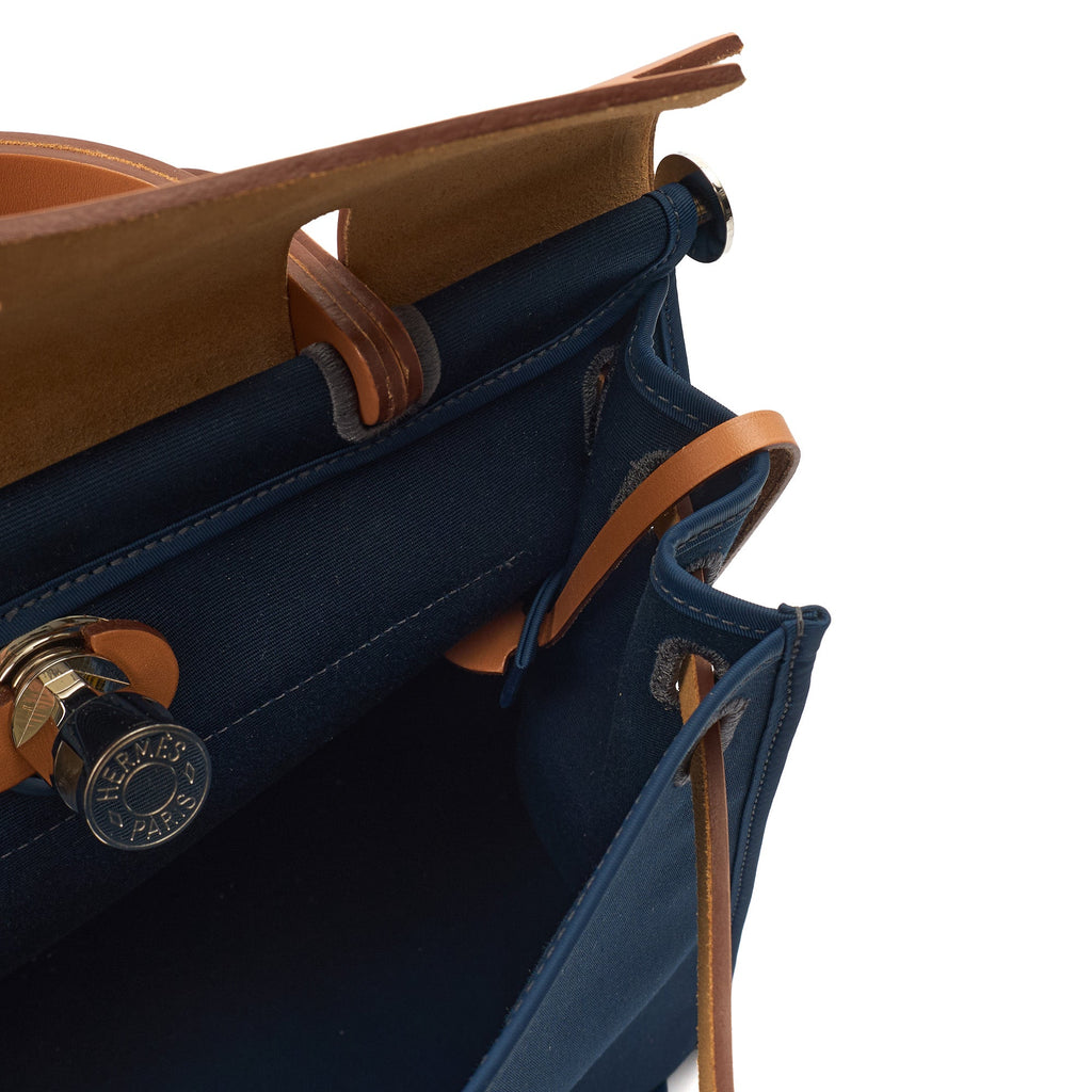 Hermes Tote Herbag Zip 31 in Bleu Électrique, Canvas — Alternate View 30