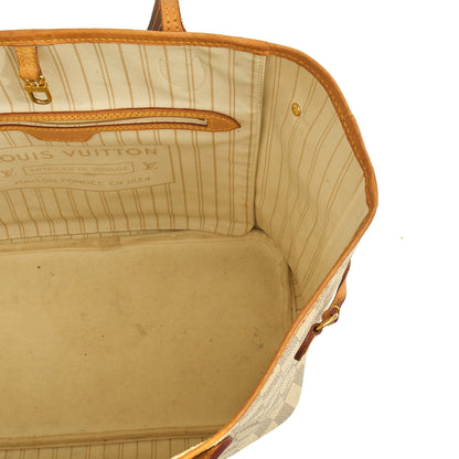 Louis Vuitton Tote Neverfull MM in Damier Azur, 35nis Leather — Detail View