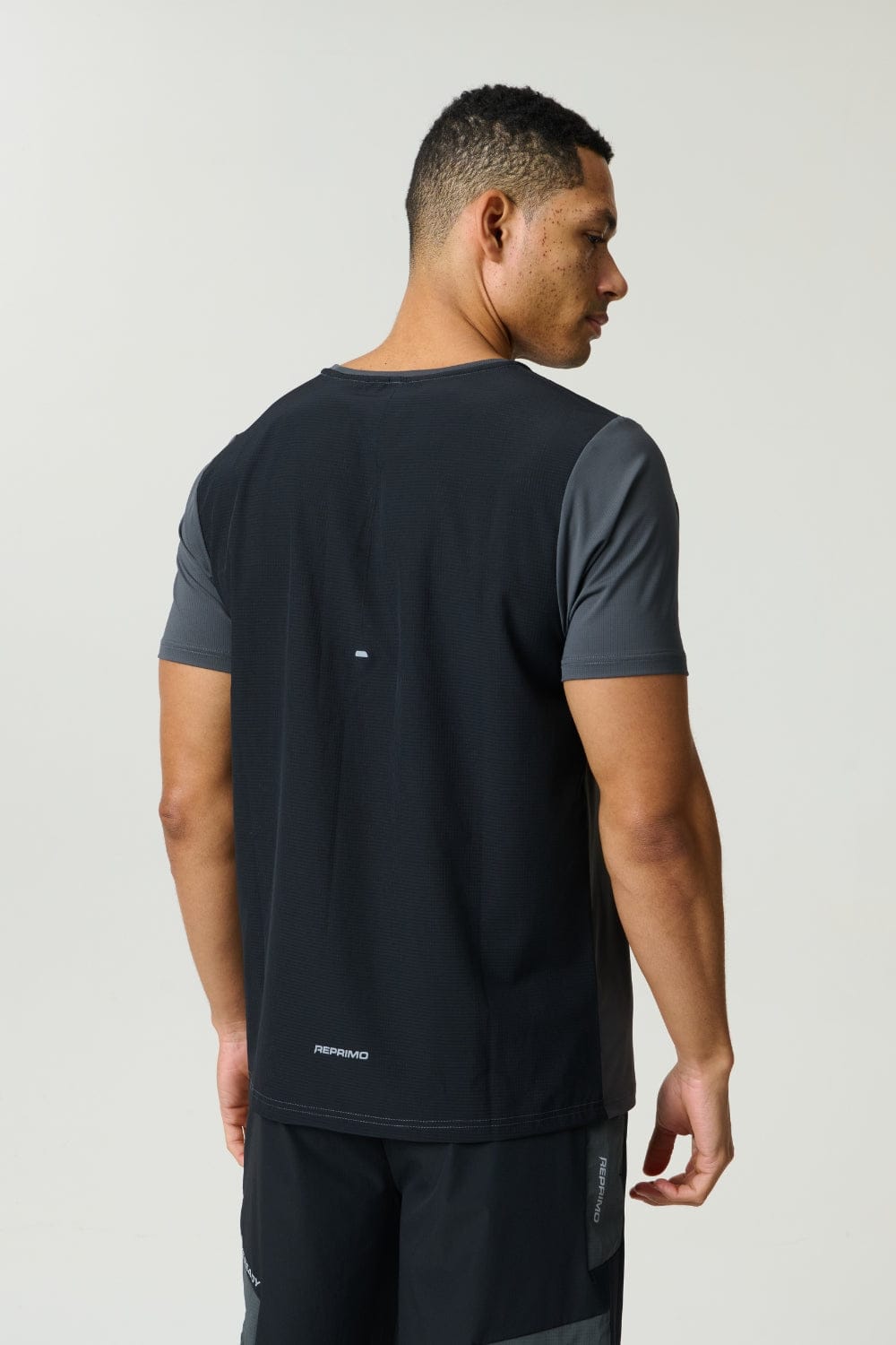 Reprimo Clima T-Shirt 'Slate Obsidian' — XS — Side View