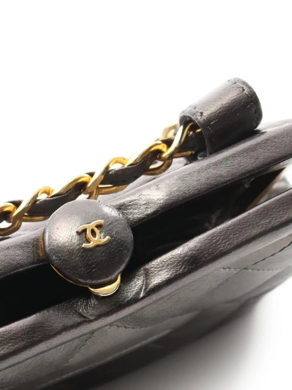 Chanel Pre Owned 1989 1991 Matelasse Chain Shoulder Bag — Same as shown — Size One Size — Top View